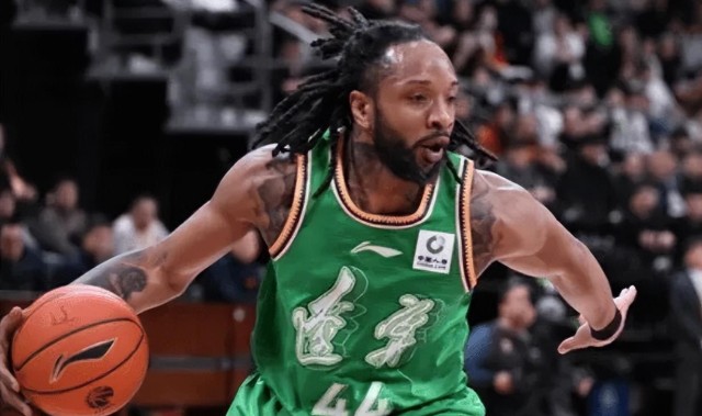 九游体育app-辽宁70-86青岛 球员评价：威尔斯满分，2人及格，8人低迷