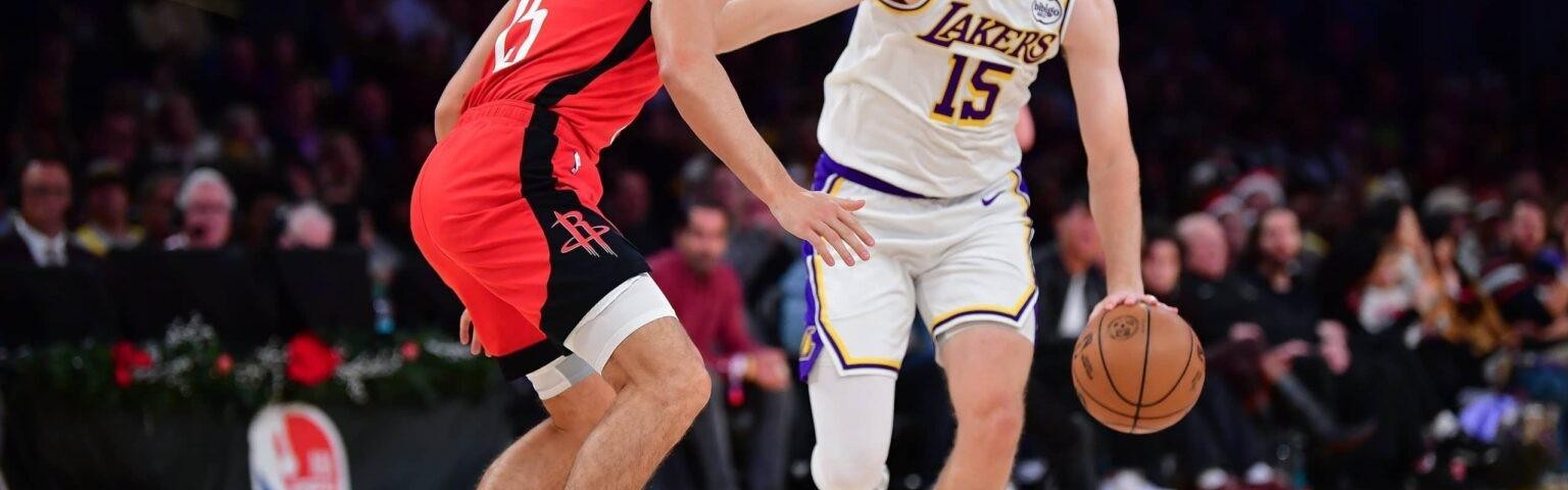 九游体育官网入口-阿里纳斯：若湖人与里夫斯签2.4亿美元顶薪，那湖人将倒退十年