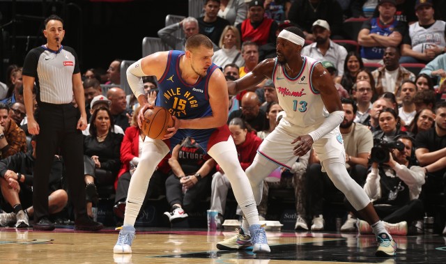 九游体育-Skip：东契奇&amp;库里等人拿83分我都接受 但场均18分的阿德巴约不行