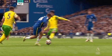 1634994589244001820.gif che nor 10.gif